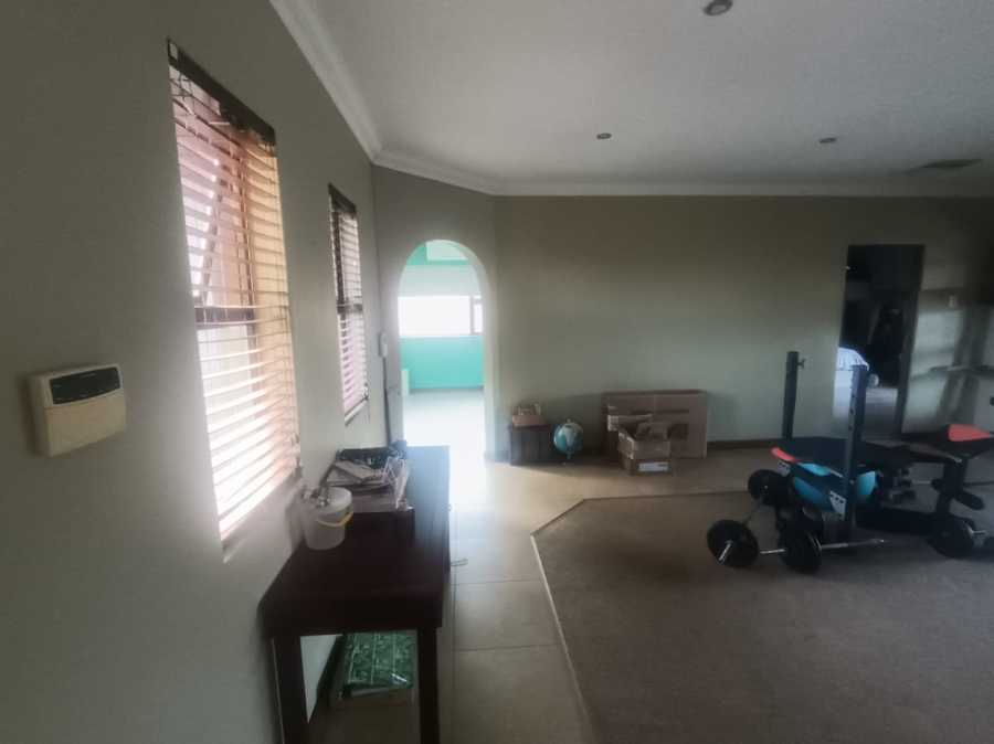 4 Bedroom Property for Sale in Roylglen Gardens Northern Cape